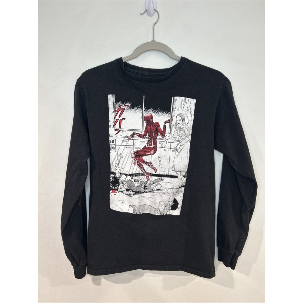 Junji Ito Collection Crunchyroll Graphic Shirt Mens Small Black Long Sleeves